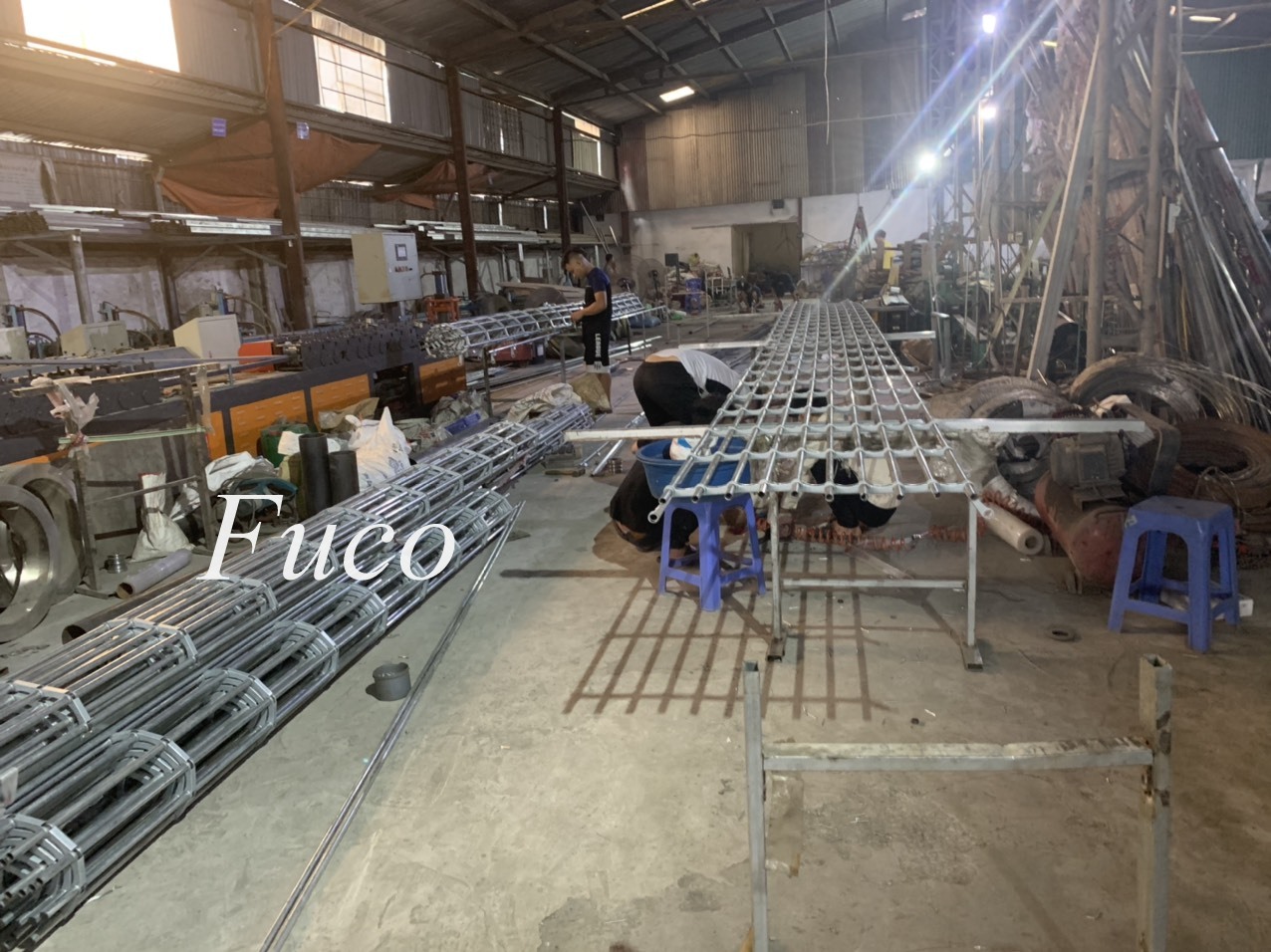 Cửa cuốn song ngang ống tròn 19 và phi 21 sơn tĩnh điện