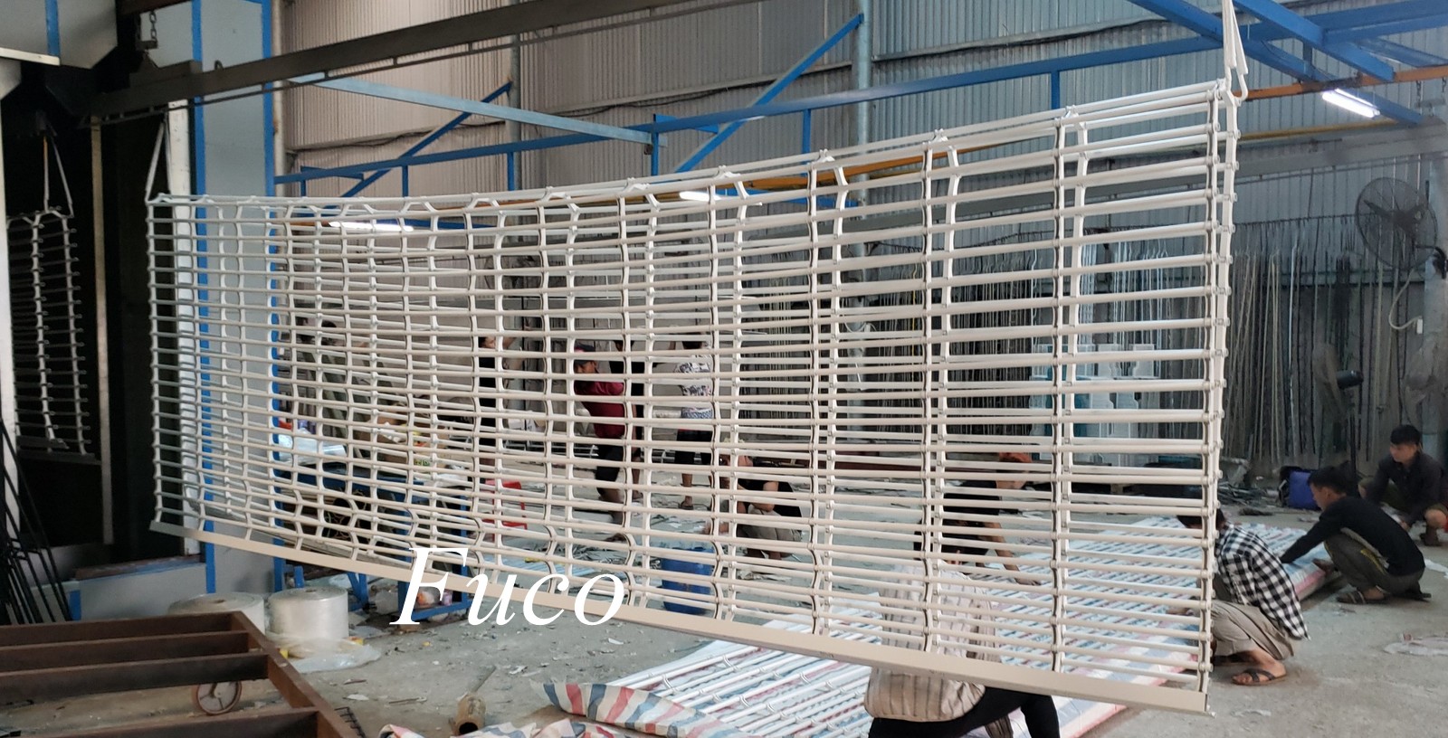 Cửa cuốn song ngang ống tròn 19 và phi 21 sơn tĩnh điện