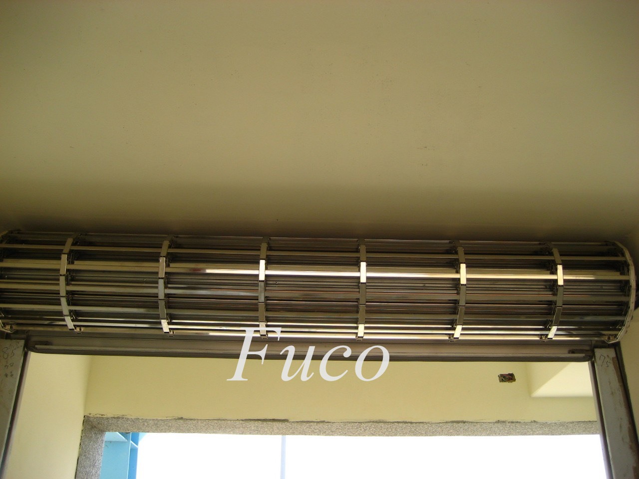 Cửa cuốn song ngang hộp 20x20, INOX 201 và INOX 304