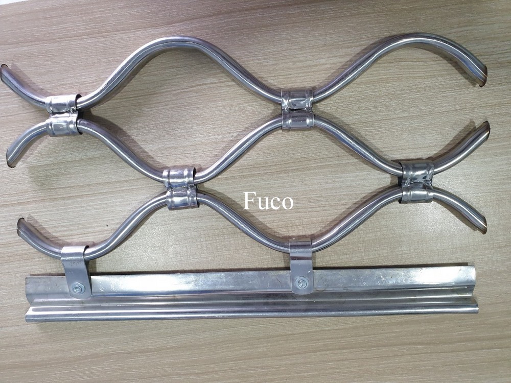 Cửa cuốn mắt võng sơn tĩnh điện và INOX 304