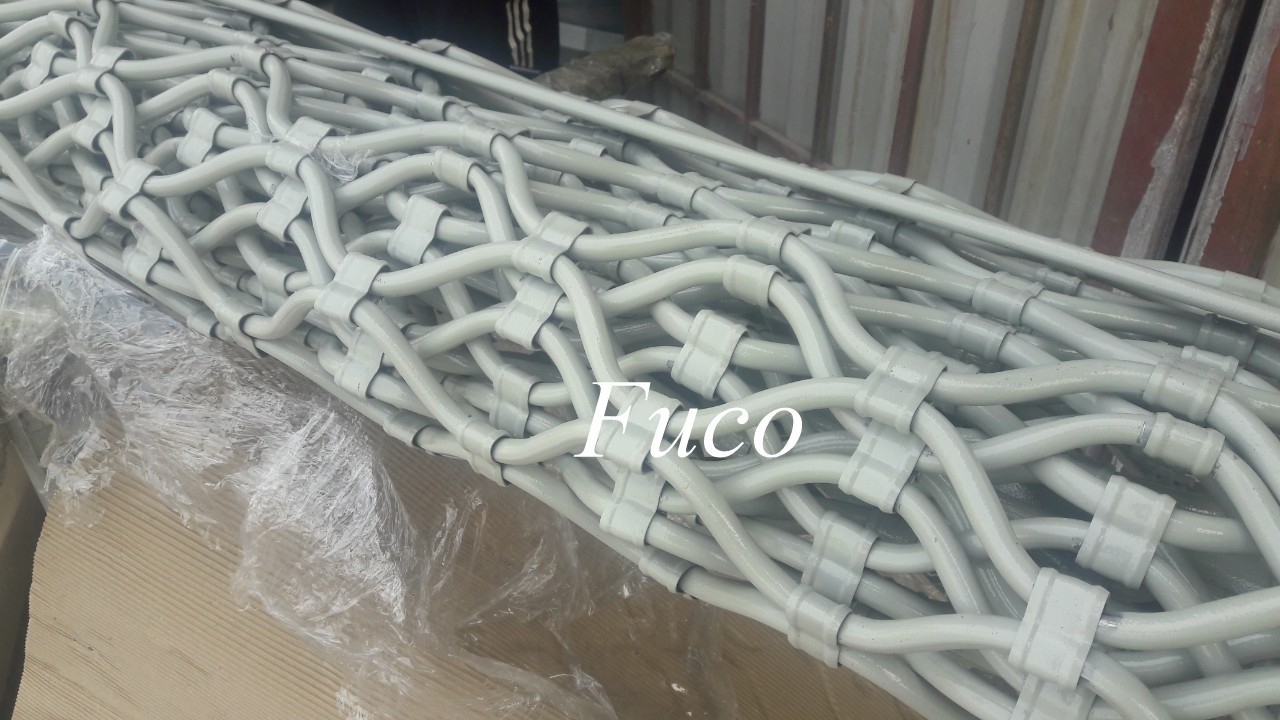 Cửa cuốn mắt võng sơn tĩnh điện và INOX 304