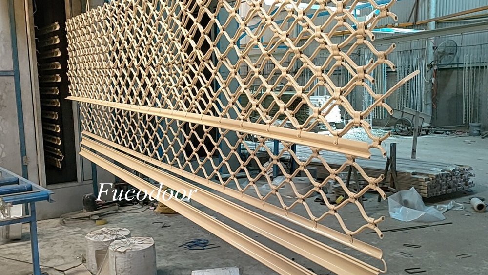 Cửa mắt cáo, mắt võng