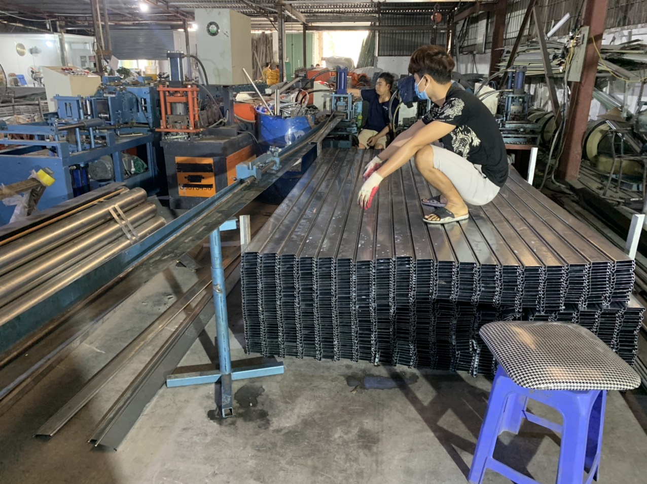 Cửa cuốn siêu trường nhà xưởng tại Nghệ An