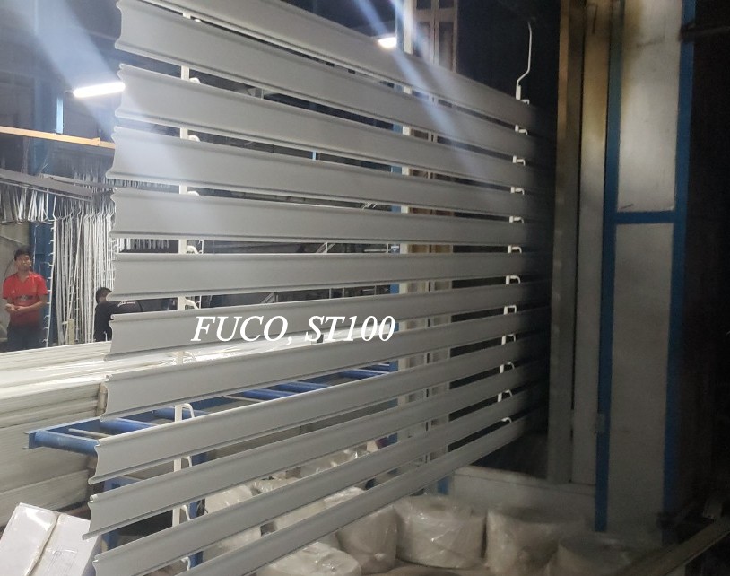 Cửa cuốn siêu trường ST100