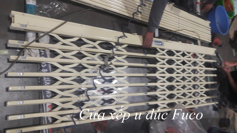Cửa xếp U Đúc dầy 1,2ly đến 1,6ly do công ty Fuco sản xuất